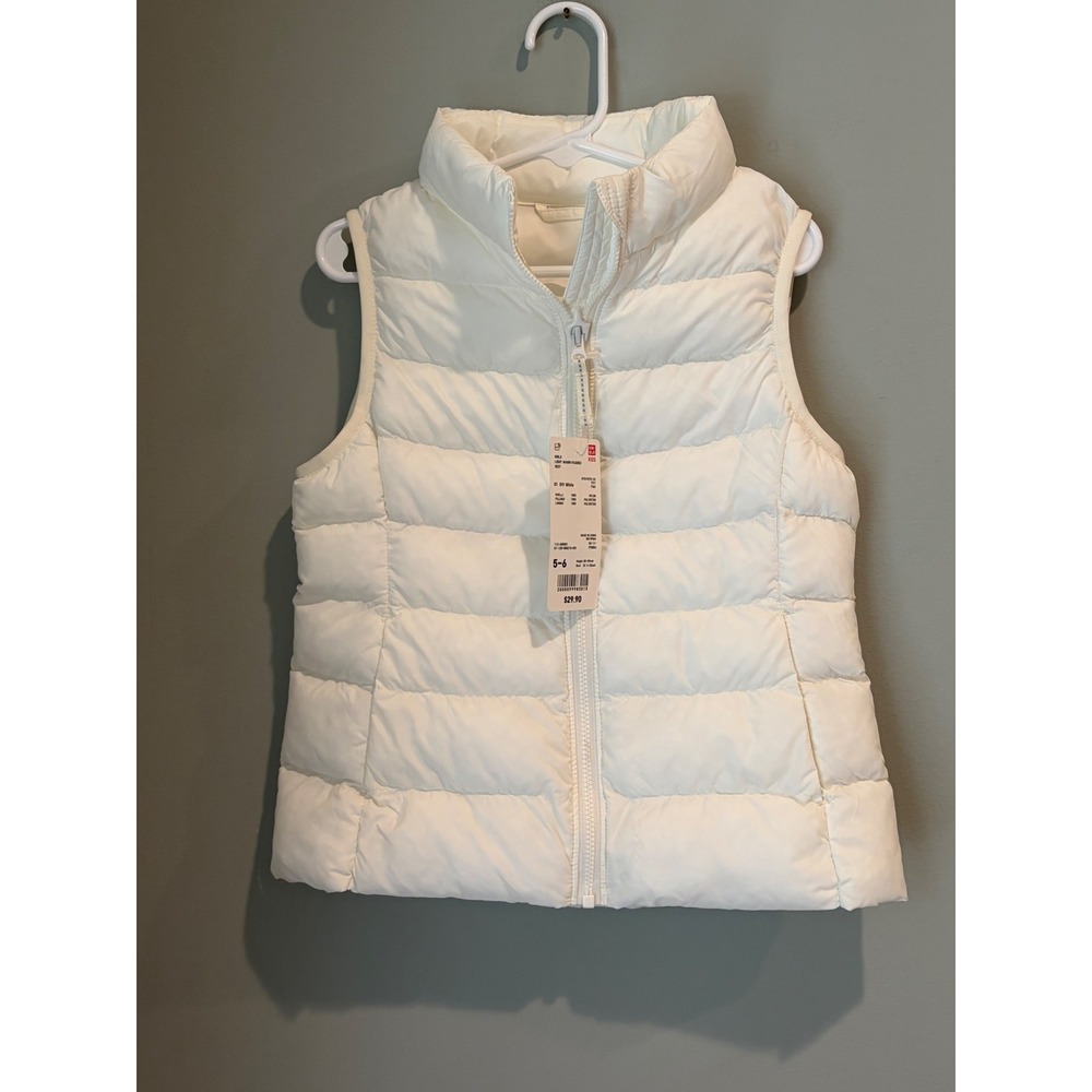 Uniqlo Girls Light Warm Padded Vest Off White Puffer Size 5-6 112-400001